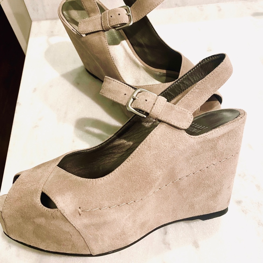 Stuart Weitzman Gray/ Taupe Suede Platform- 7